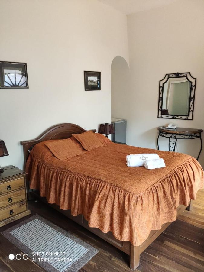 Hotel Santa Monica Потоси Экстерьер фото